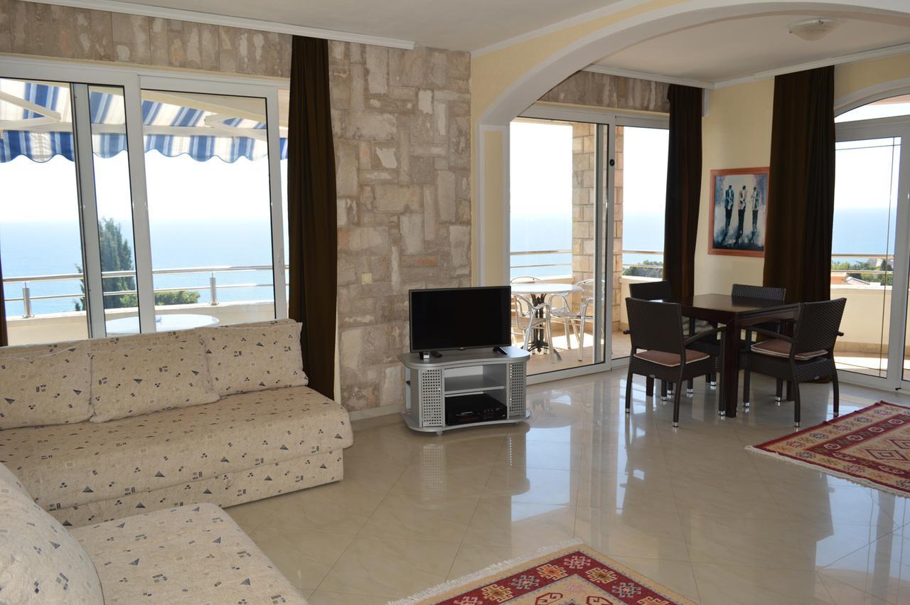 Apartments Amina Ulcinj Extérieur photo